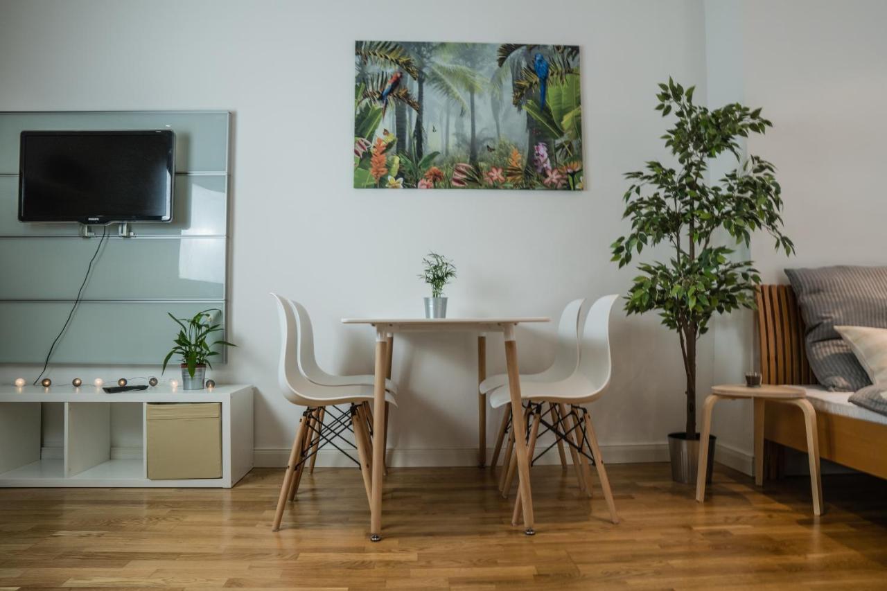 Full House Studios - The Jungle Apartment - Netflix, Wifi Inkl Leipzig Buitenkant foto